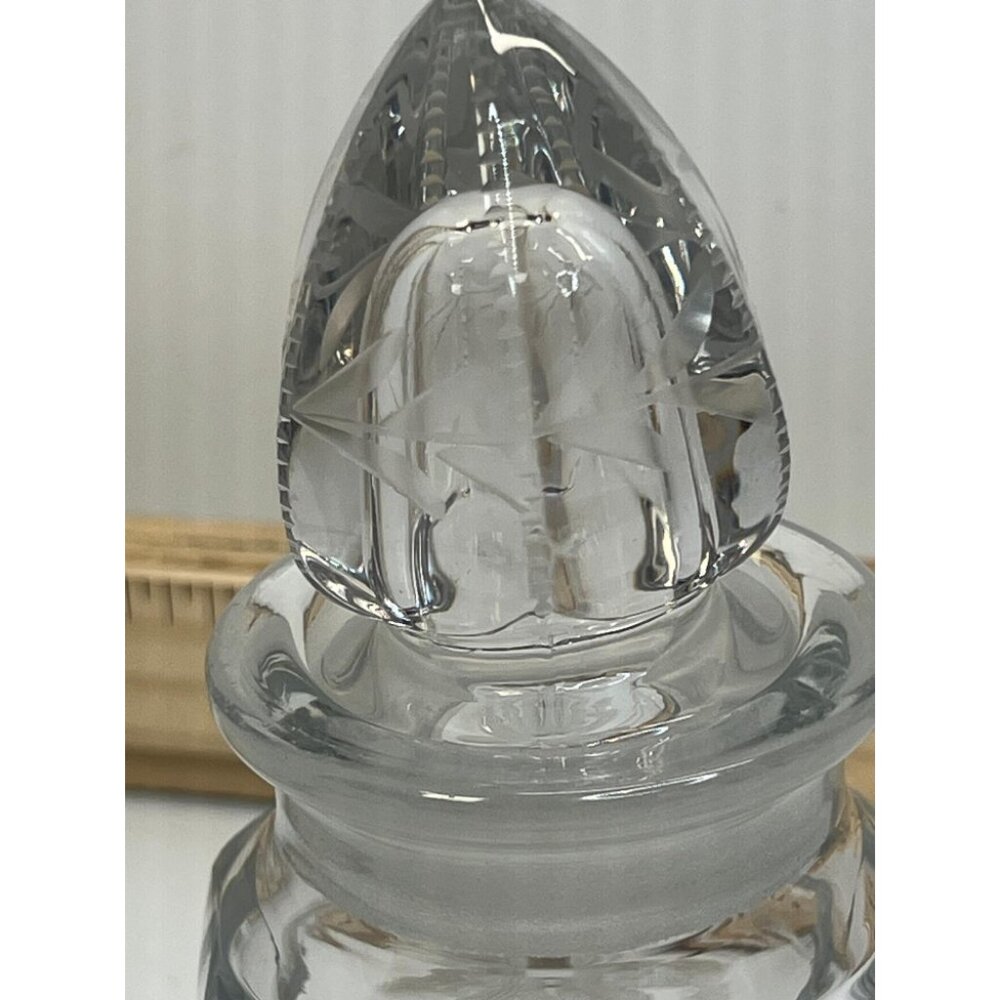 Vintage Etched Clear Glass Jar with Decorative Lid Floral Pattern Collectible - Picture 3 of 7